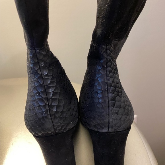 Black Suede Boot - Picture 4 of 4